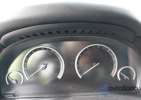 2015 BMW X5 xDrive50I z USA, uszkodzony, nr VIN 5UXKR6C52F0J77987